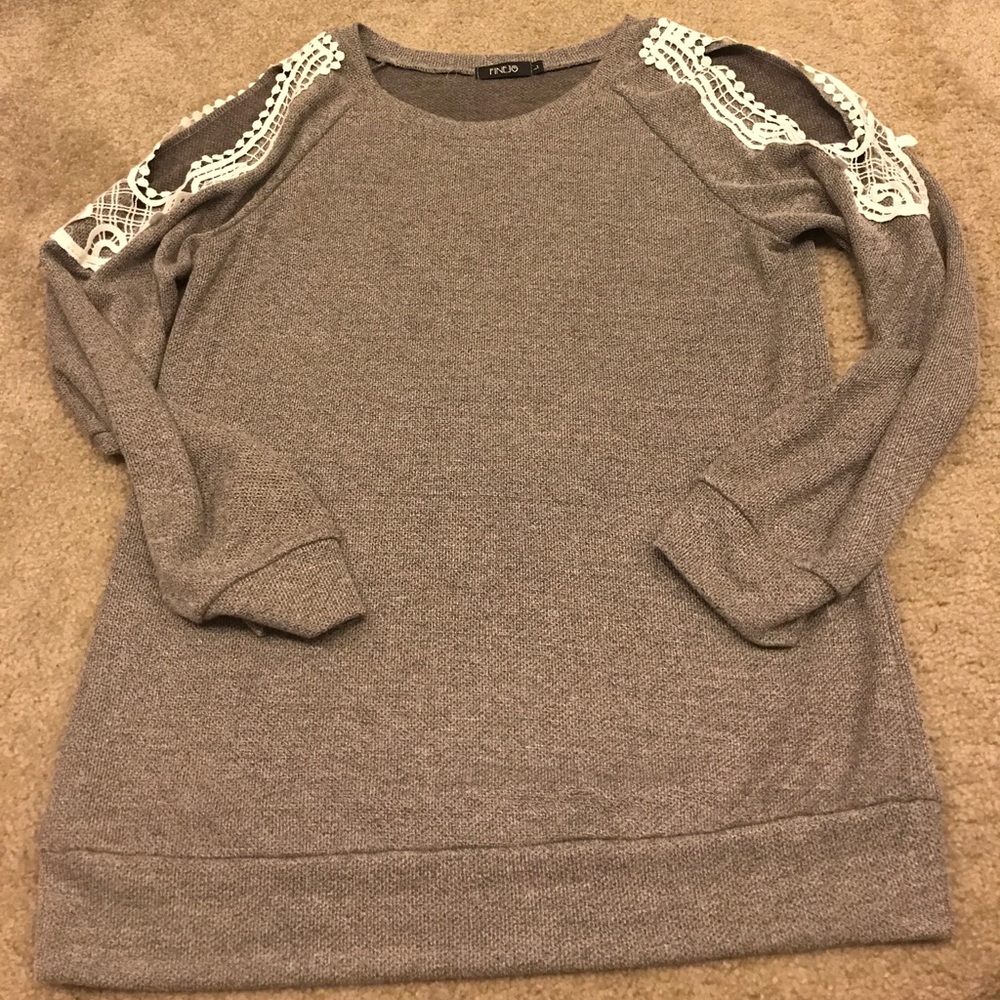 Finejo New without tags Cut out Sweater Size L